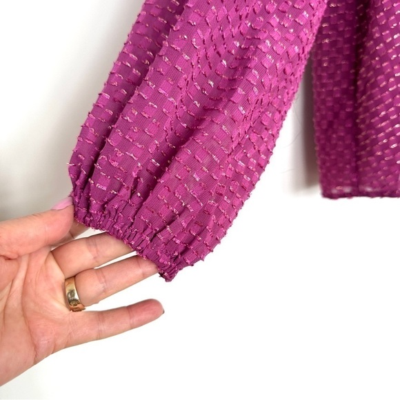 Nanette Lepore top with long sleeves, raglan cut, ruffled,  loose fitting - Picture 9 of 12